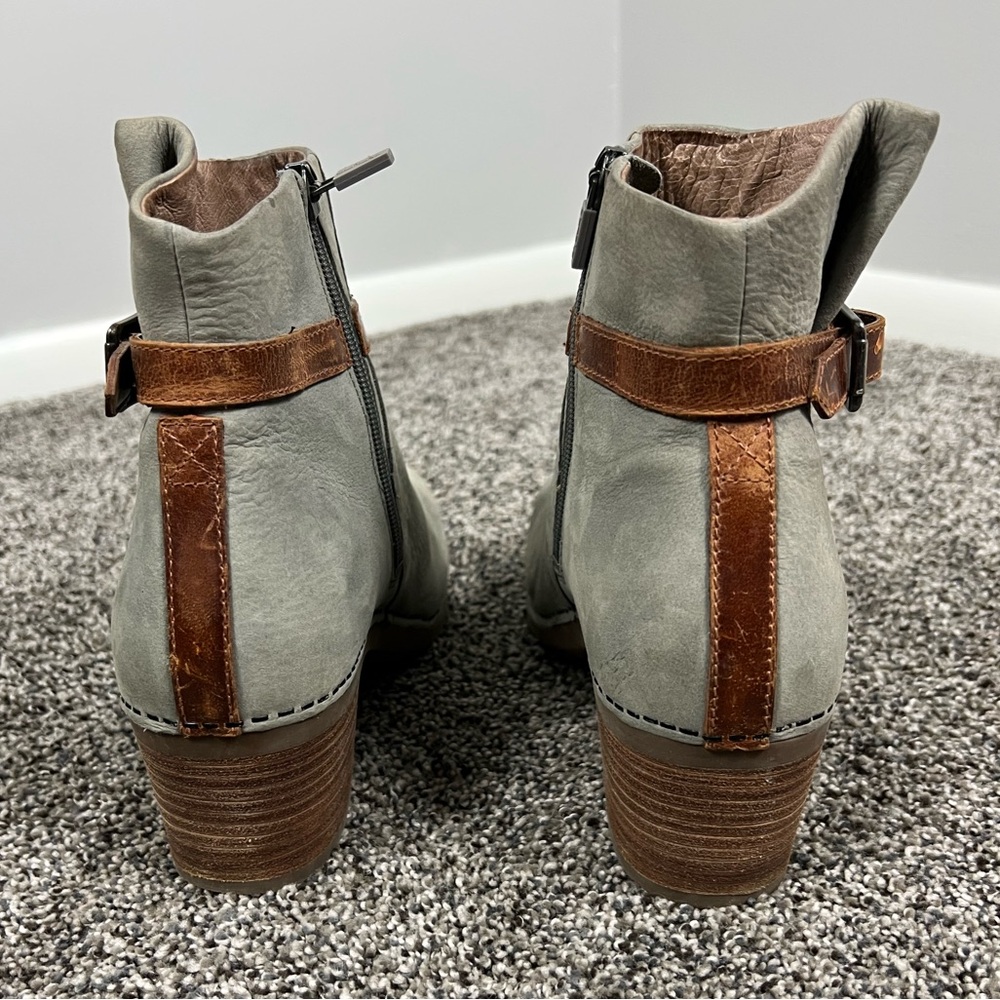 Dansko Waterproof Boots Sz 39/9 - Picture 5 of 15